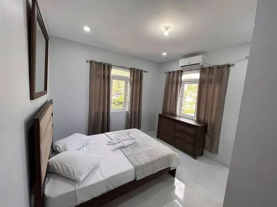 Ev (Glencoe Townhome with Loft Jacuzzi an)