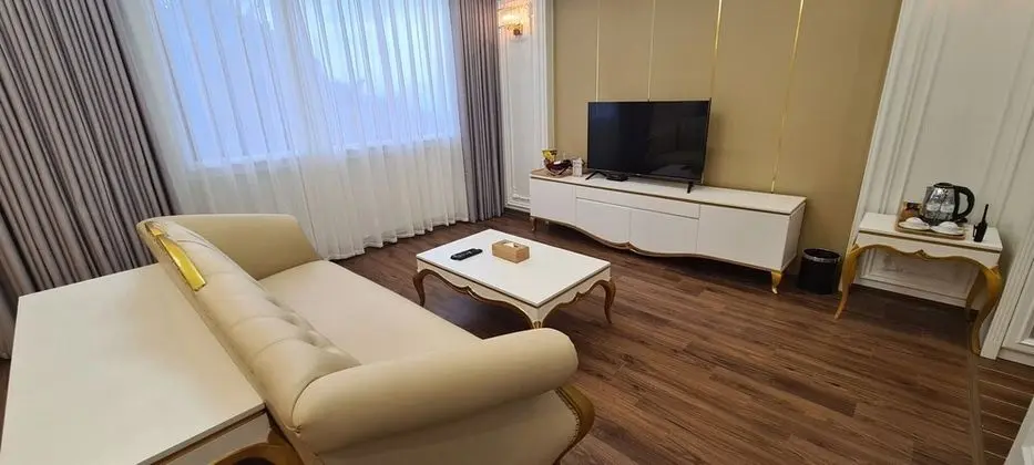 Junior Süit