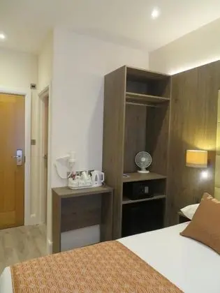 Standard Üç Kişilik Oda, 1 Yatak Odası, Özel Banyo, Şehir Manzaralı