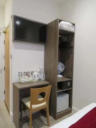 Tek Büyük Yataklı Oda