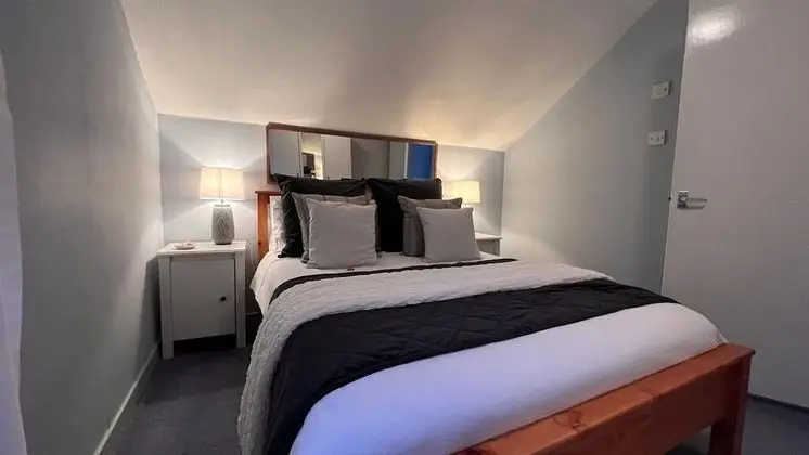 Tek Büyük Yataklı Oda, Banyolu/Duşlu (Room 4)