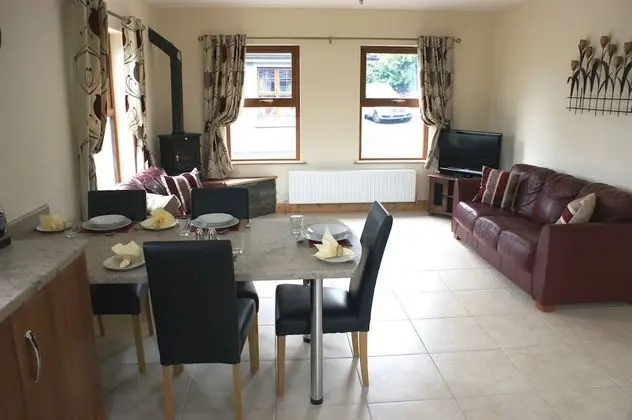 Kır Evi, 4 Yatak Odası (Glendun)