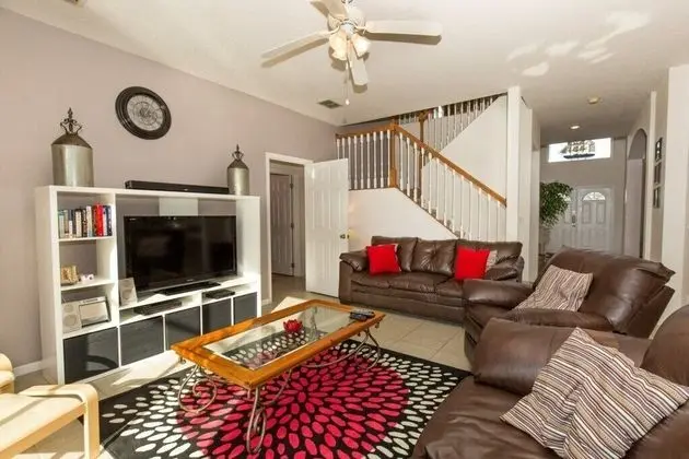 Villa (353 GLEN)