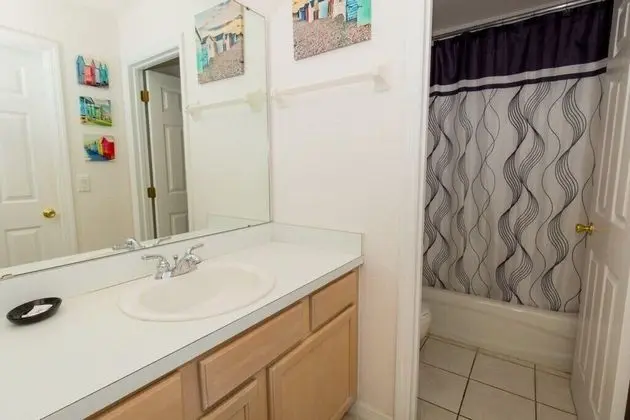 Villa (353 GLEN)