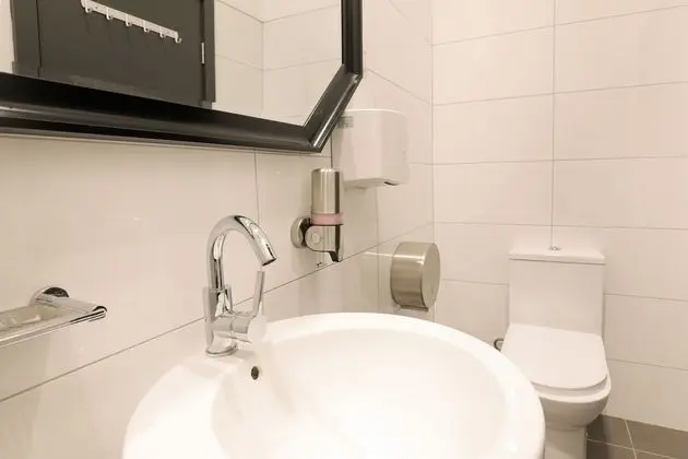 Üç Kişilik Oda, 3 Tek Kişilik Yatak