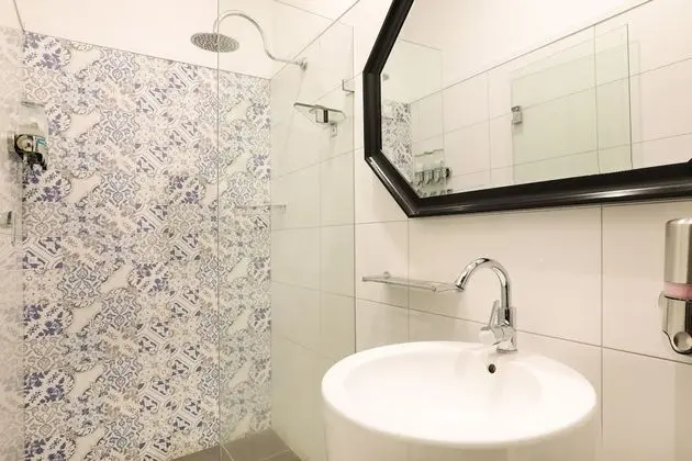 Üç Kişilik Oda, 3 Tek Kişilik Yatak