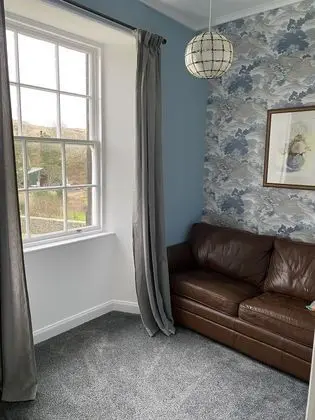 West Wing Apartment