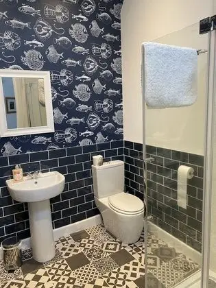 West Wing Apartment