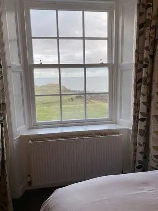 West Wing Apartment