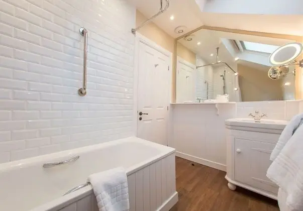 Standard Tek Büyük veya İki Ayrı Yataklı Oda