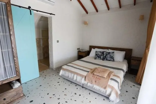 Bungalow, Kara Manzaralı, Balkonlu