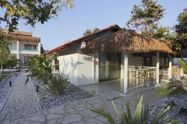 Bungalow, Kara Manzaralı, Balkonlu