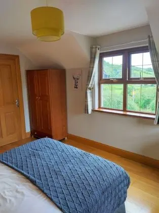 Üç Kişilik Oda (Room 2)