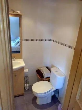 Üç Kişilik Oda (Room 2)