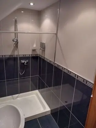 Üç Kişilik Oda (Room 2)