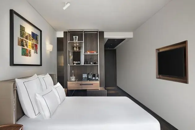 Standart Oda, Şehir Manzaralı