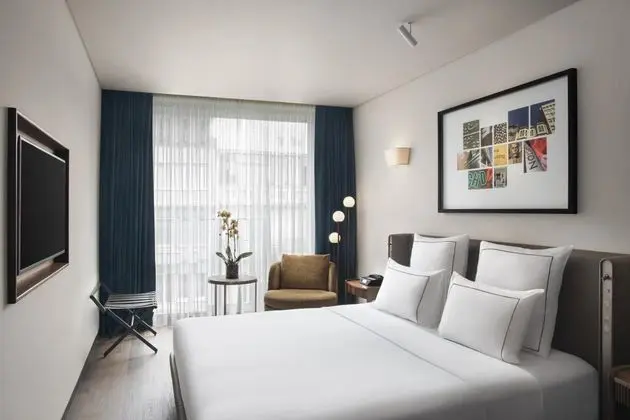 Standart Oda, Şehir Manzaralı