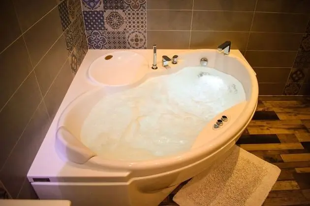 Luxury Ev, Engellilere Uygun, Sıcak Su Havuzu