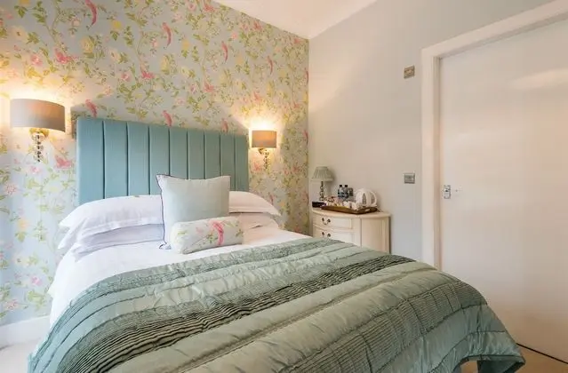Tek Büyük Yataklı Oda (Room 1)