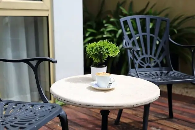Deluxe Tek Büyük Yataklı Oda, Bahçe Manzaralı