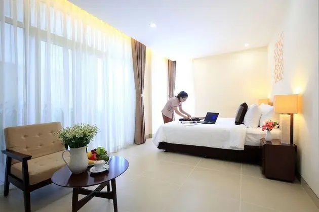 Deluxe Tek Büyük Yataklı Oda, Bahçe Manzaralı