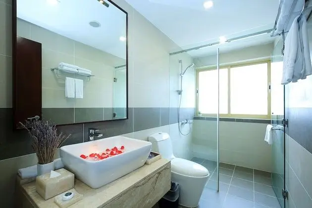 Deluxe Tek Büyük Yataklı Oda, Balkon