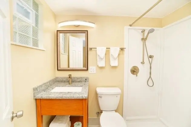 Standard Oda, 2 Büyük (Queen) Boy Yatak