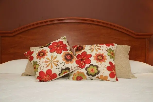 Standard Room, 2 Queen Beds--Not Pet Friendly