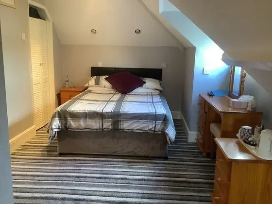 Comfort Tek Büyük Yataklı Oda