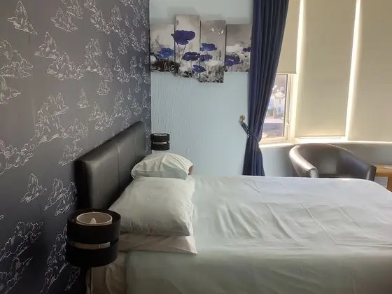 Comfort Tek Büyük Yataklı Oda