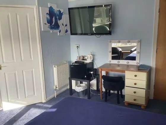 Comfort Tek Büyük Yataklı Oda