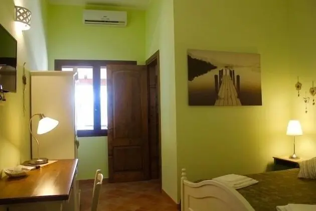 Romantic Tek Büyük Yataklı Oda