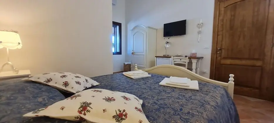 Romantic Tek Büyük Yataklı Oda