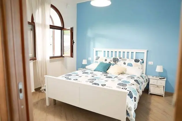 Deluxe Tek Büyük Yataklı Oda, Bahçe Manzaralı (Circe)