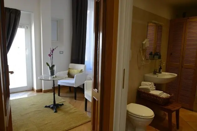 Deluxe Tek Büyük veya İki Ayrı Yataklı Oda, 1 Yatak Odası, Küçük Mutfak