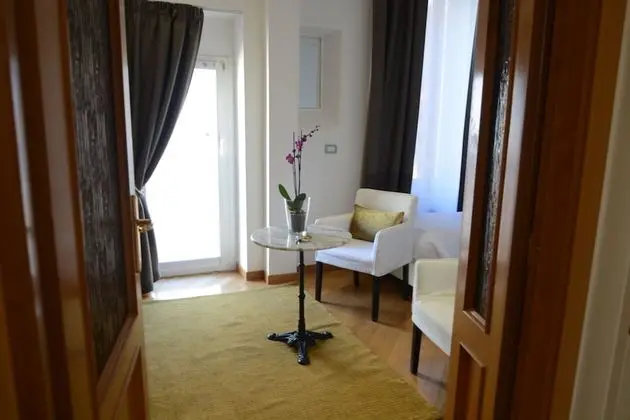 Deluxe Tek Büyük veya İki Ayrı Yataklı Oda, 1 Yatak Odası, Küçük Mutfak