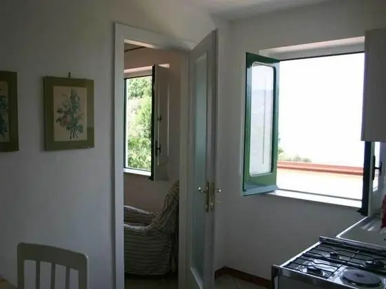 Apart Daire, 1 Yatak Odası, Küçük Mutfak