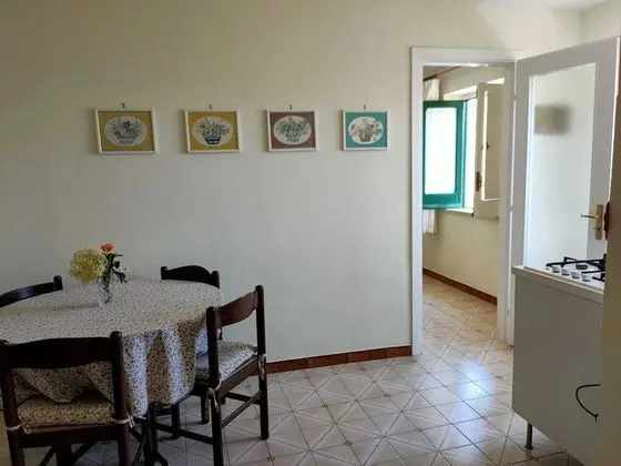Apart Daire, 1 Yatak Odası, Küçük Mutfak