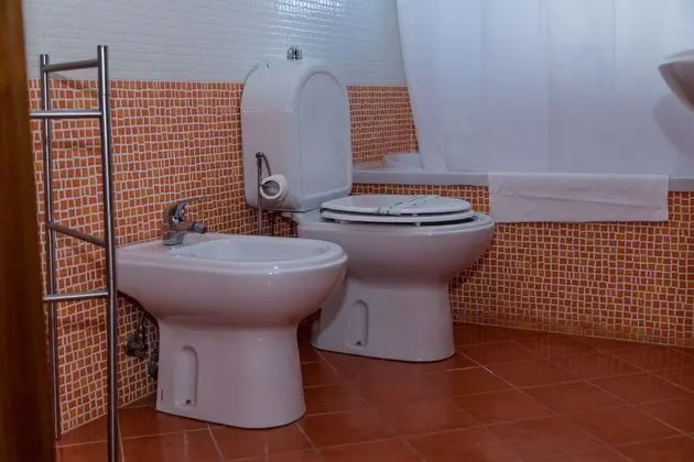 Tek Büyük Yataklı Oda, Balkon