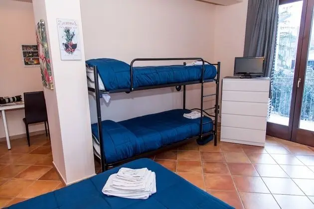 Üç Kişilik Oda, Balkon