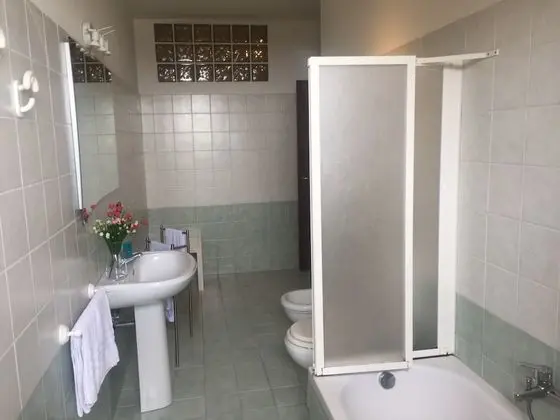 Üç Kişilik Oda, Balkon