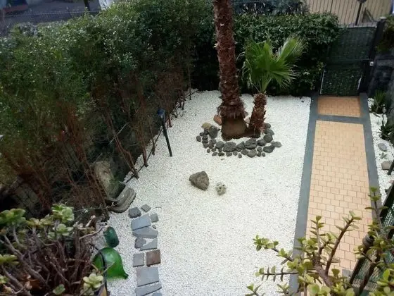 Üç Kişilik Oda, Balkon