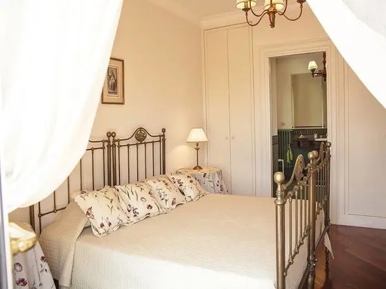 Tek Büyük veya İki Ayrı Yataklı Oda, Özel Banyo