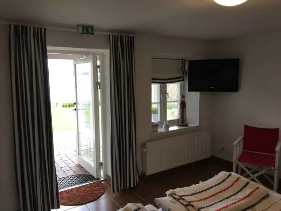 İki Ayrı Yataklı Oda, Bahçe Manzaralı