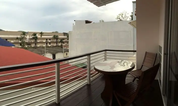 Deluxe Oda, Balkon