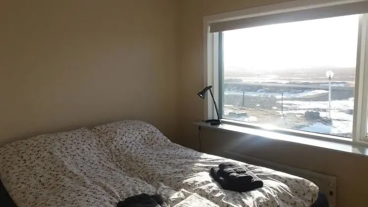 Tek Büyük Yataklı Oda, Ortak Banyo (5)