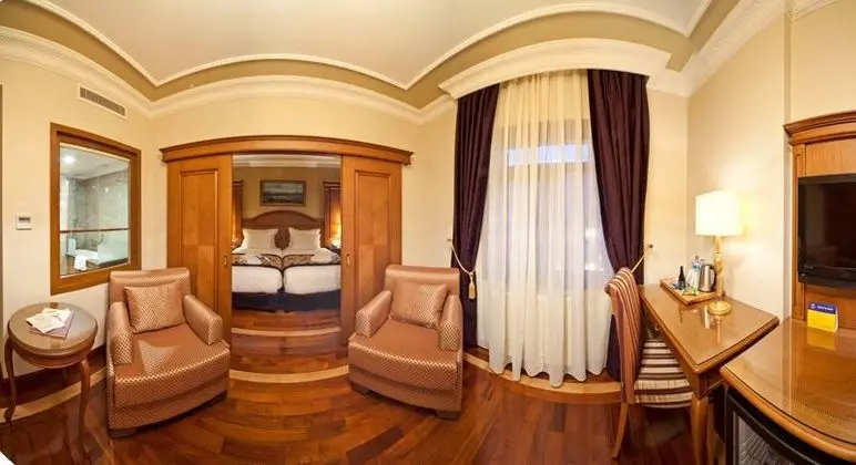 Aile Suiti, Şehir Manzaralı