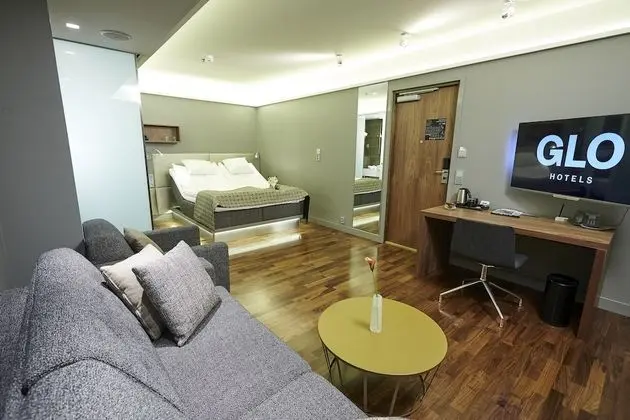 GLO Comfort Double with Sofabed (Without windows)