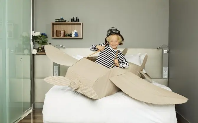 GLO Smart 160cm Bed (Without windows)