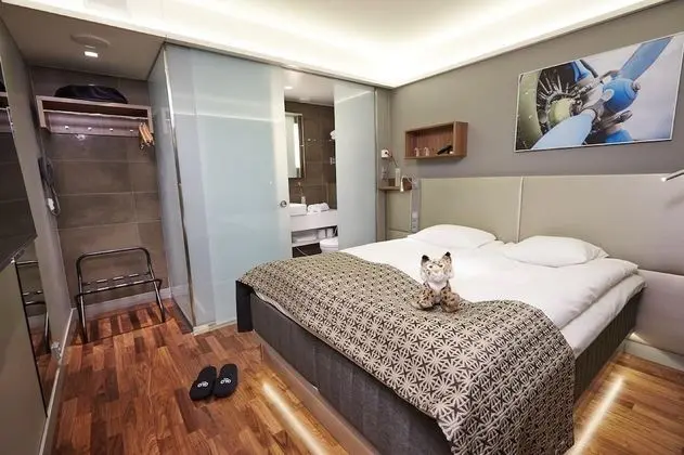 GLO Smart 160cm Bed (Without windows)